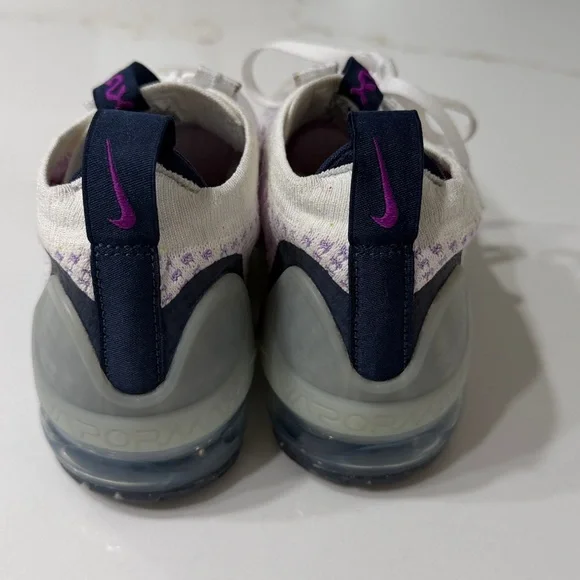 Nike Air VaporMax White Violet Frost Athletic Shoes | 4.5Y - Picture 3 of 9